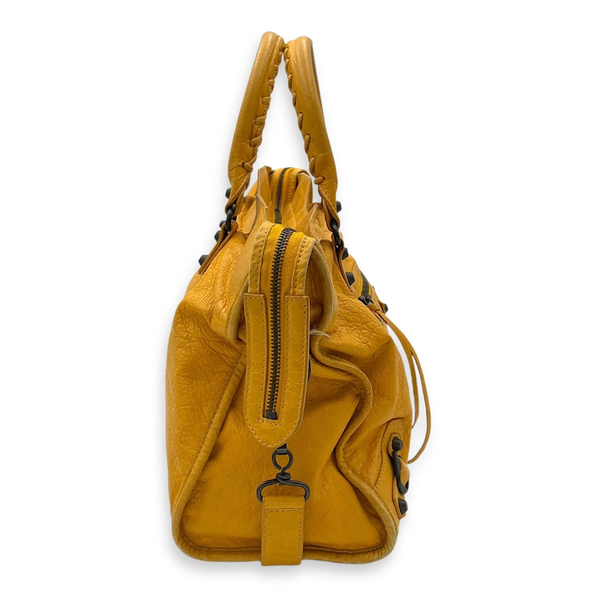 City Top handle bag in Distressed leather, Antique Brass Hardware