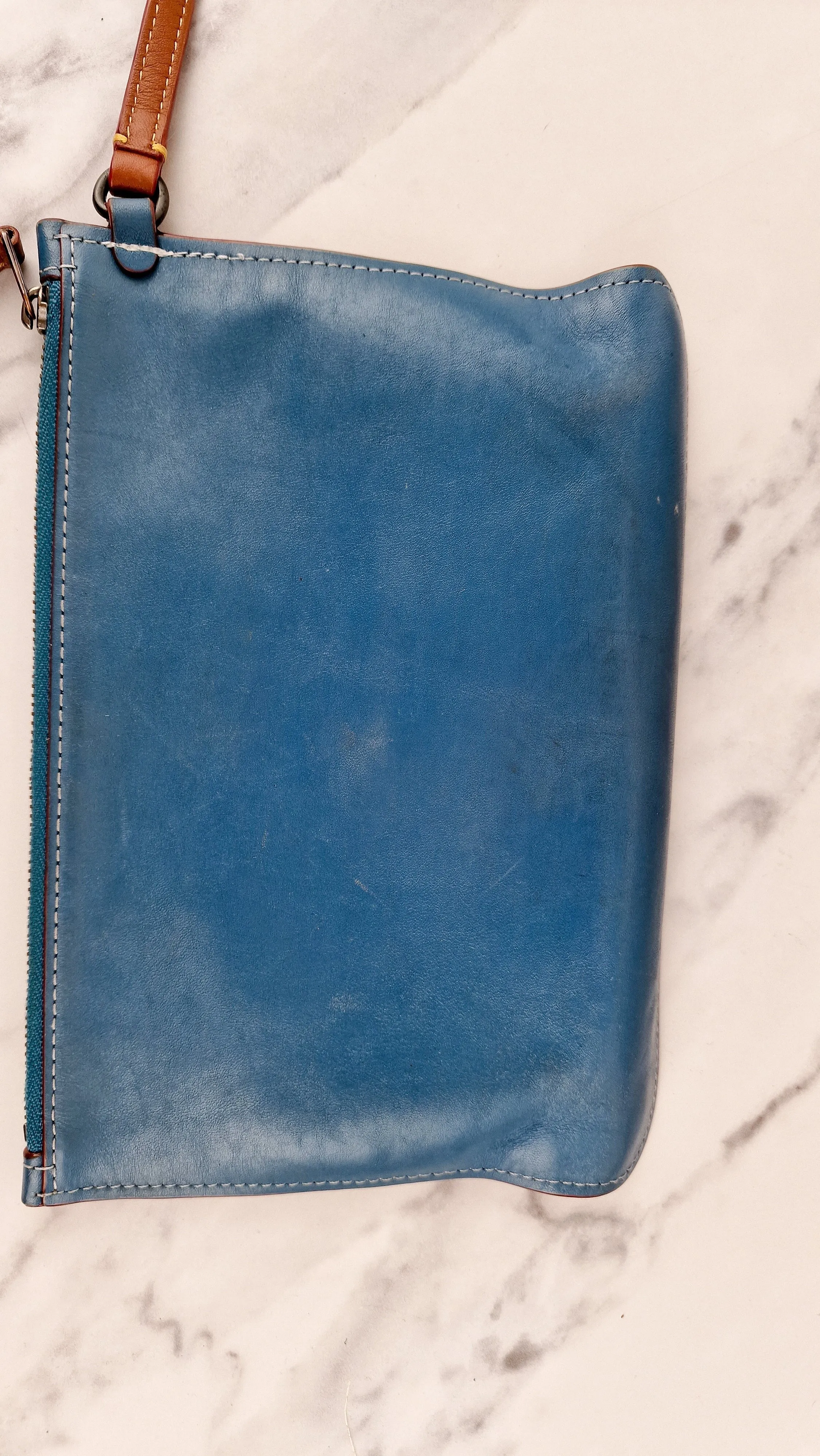 Coach 1941 Rogue Tote Bag With Links in Chalk Smooth Leather Blue, Yellow Colorblock Handbag Coach 10496