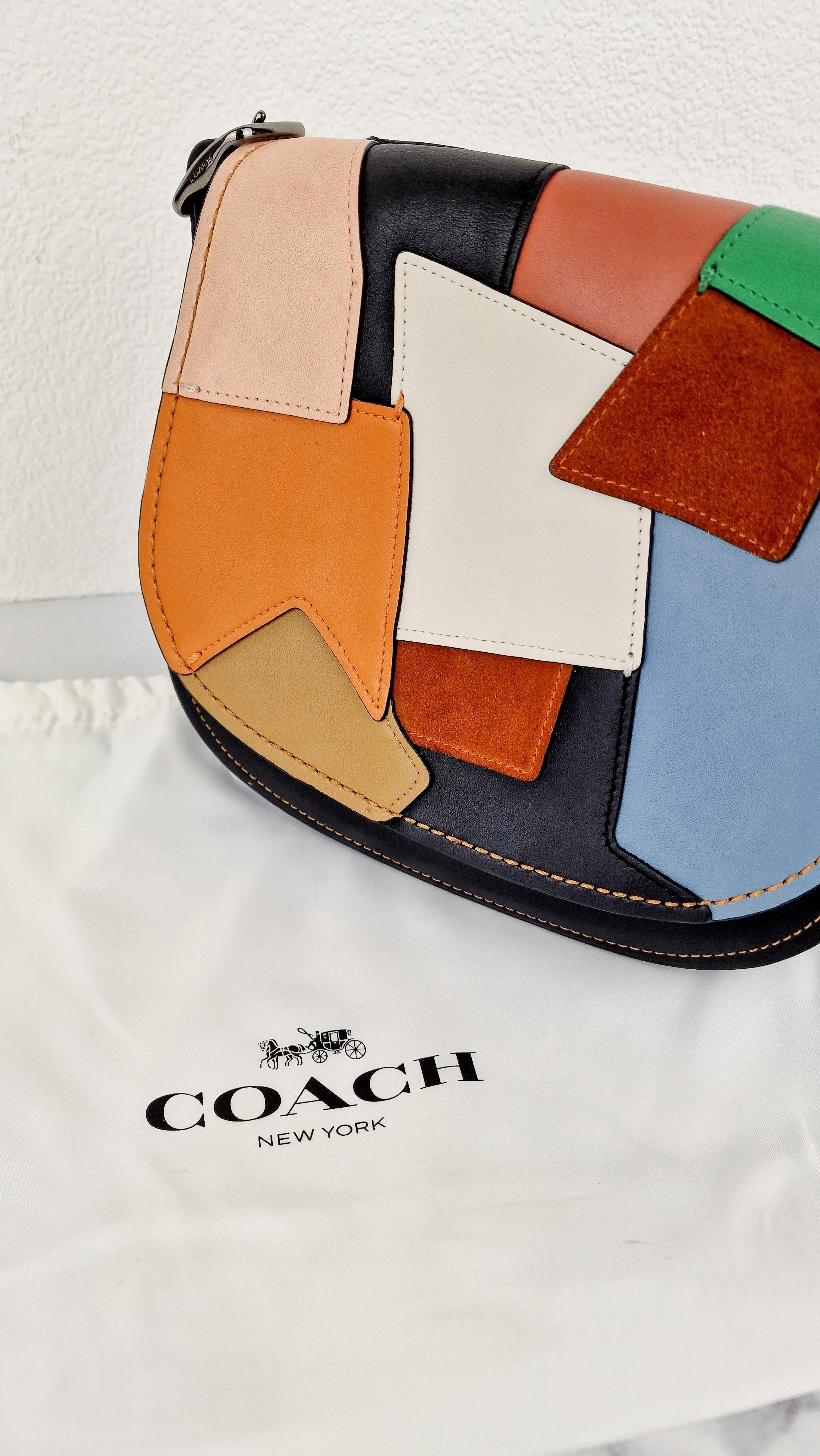 Coach 1941 Saddle 23 Bag in Black with Patchwork Orange Blue Green - Crossbody Shoulder Bag Coach 38482