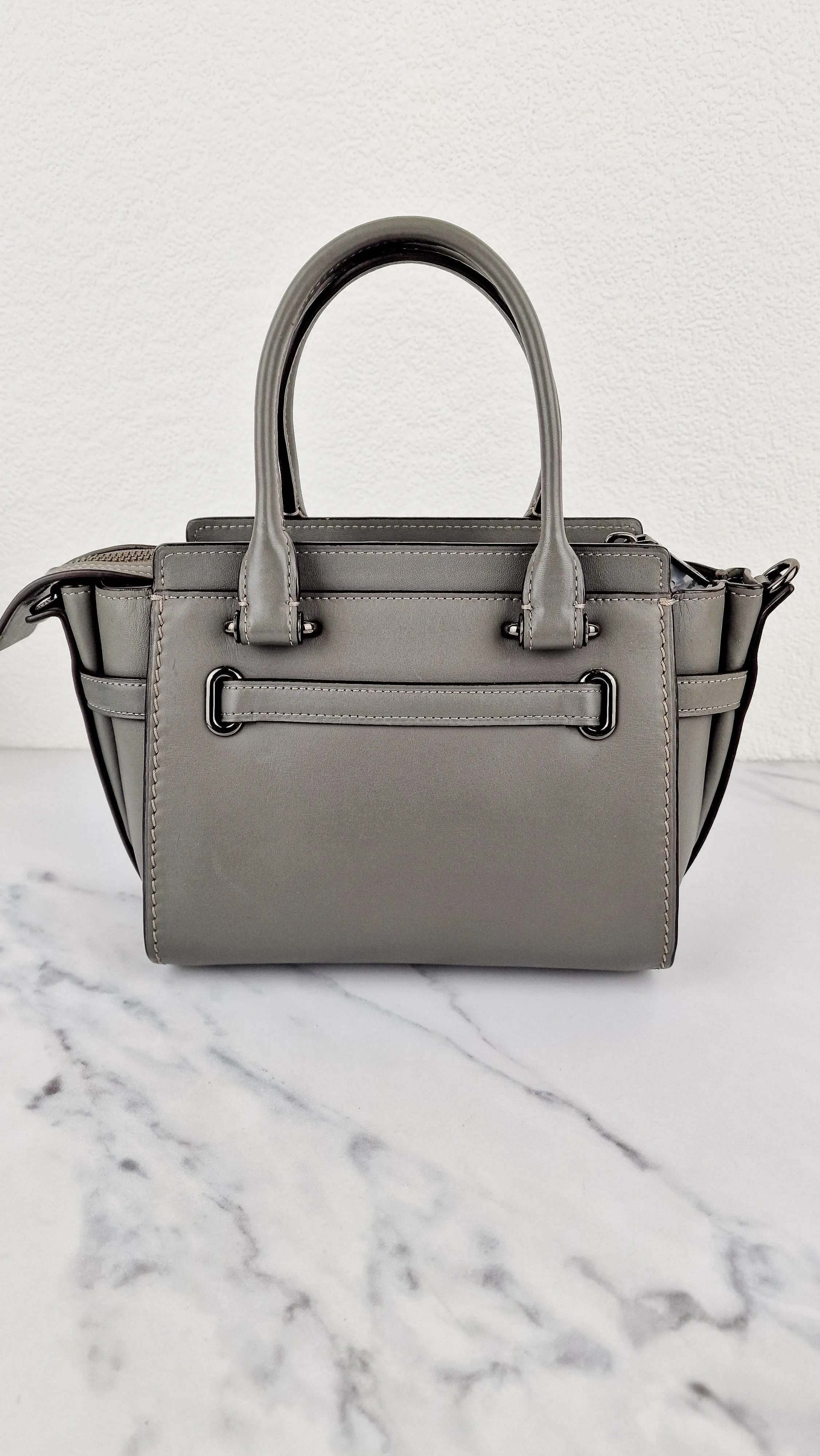Coach Swagger 21 in Grey Smooth Leather - Handbag Crossbody Bag - Coach 22719