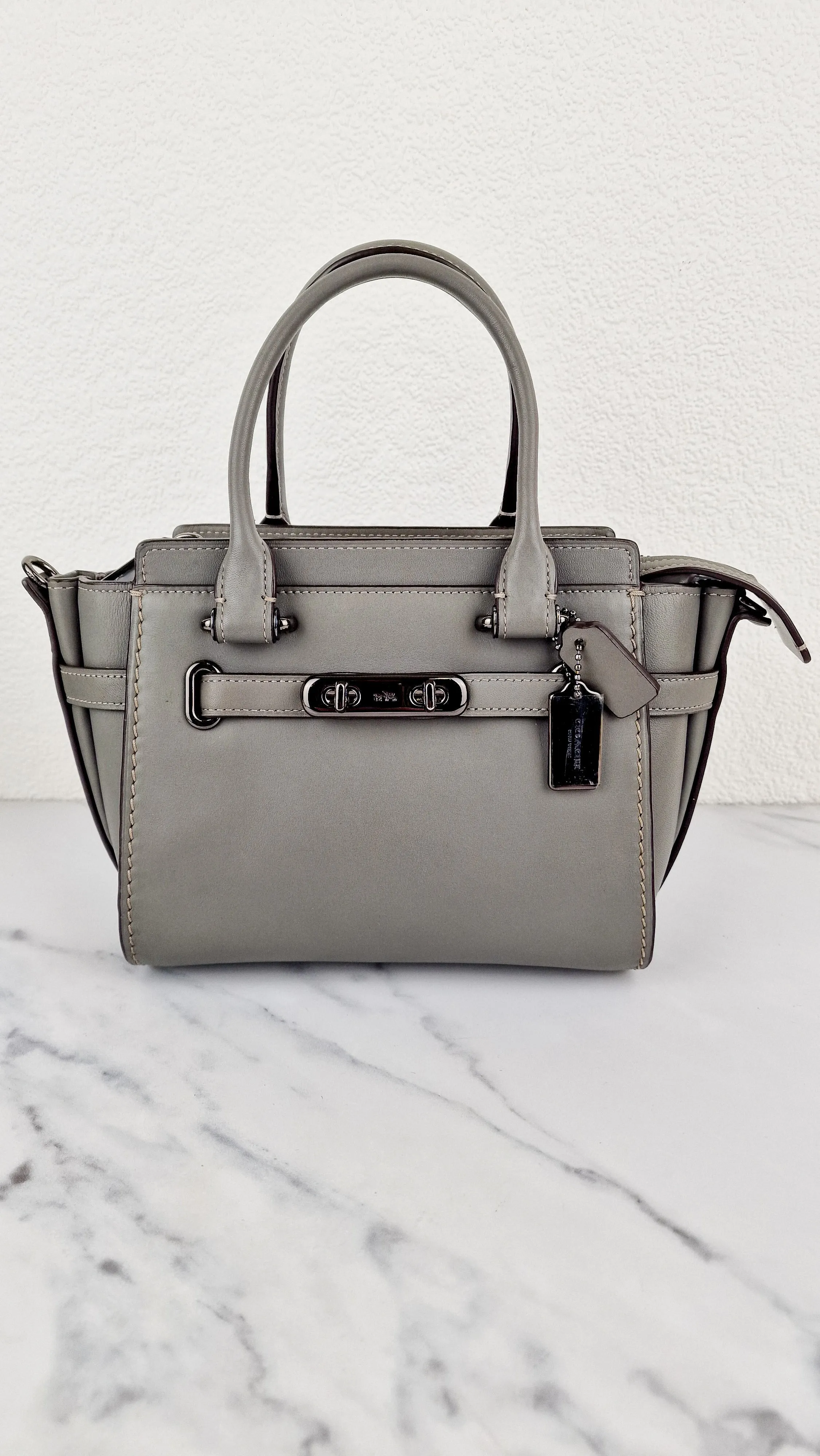Coach Swagger 21 in Grey Smooth Leather - Handbag Crossbody Bag - Coach 22719