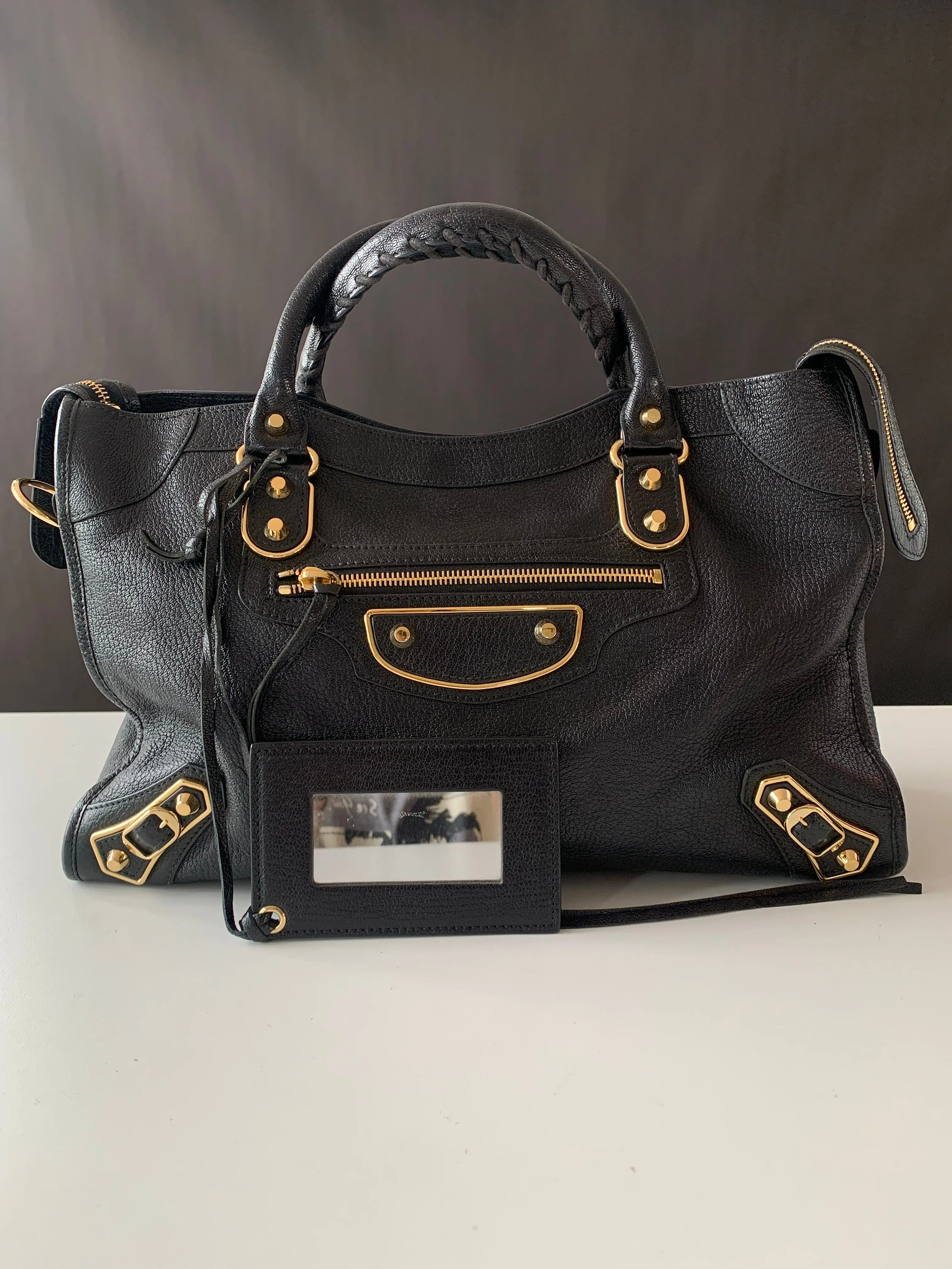 <b>BALENCIAGA</b> <br>Medium City Metallic Edge