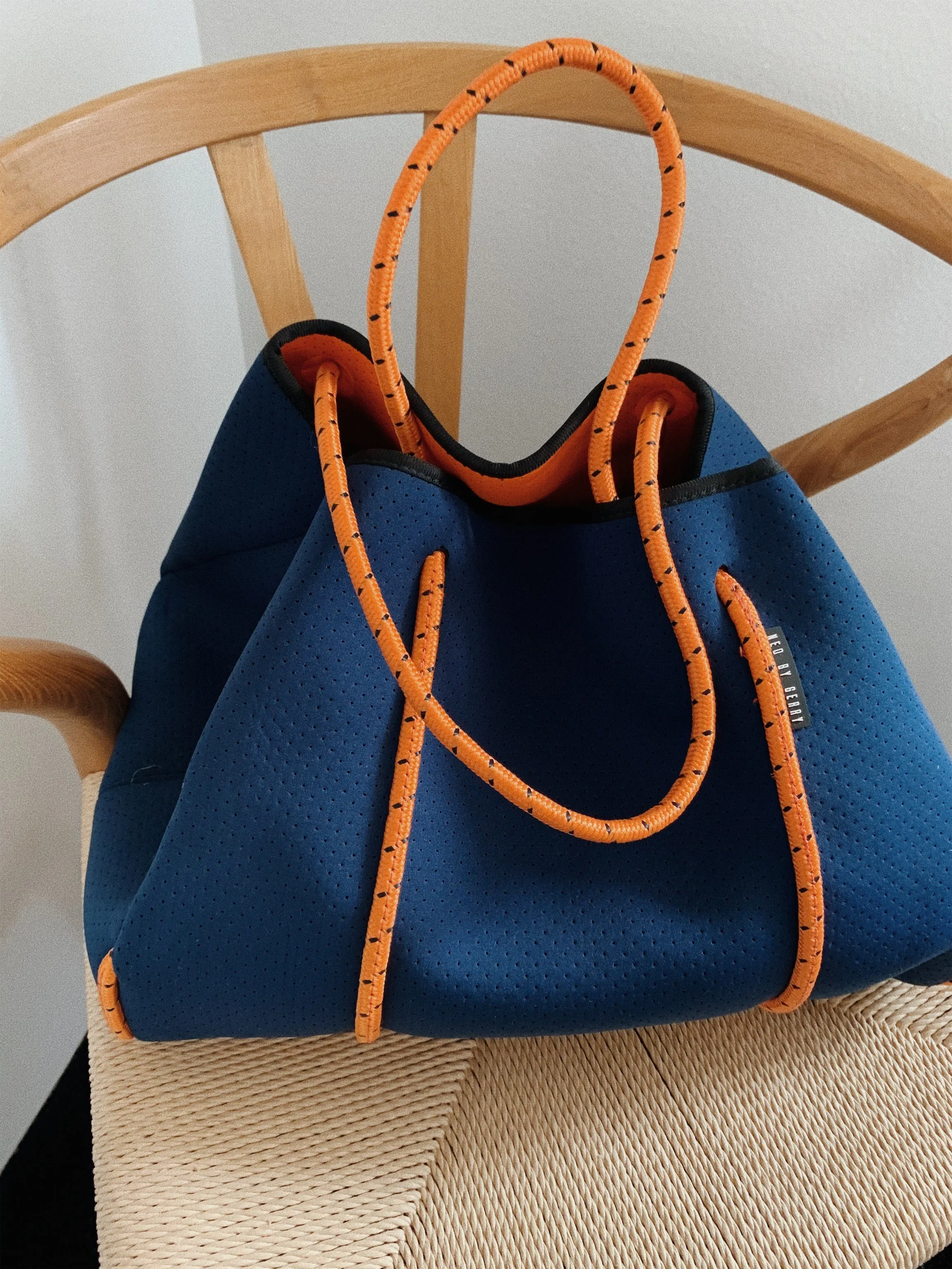 NEO BY GERRY // ENDLESS SUMMER NAVY   CITRUS
